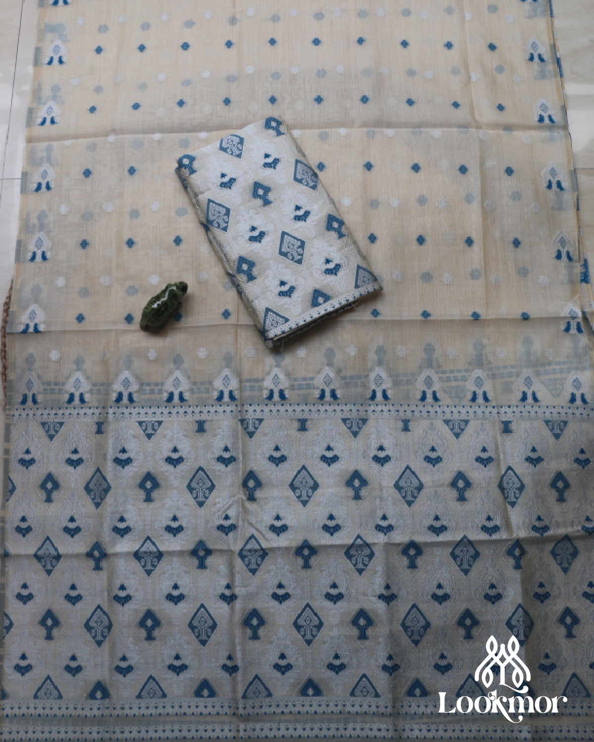 Cream Toss Paat Set Mekhela Sador