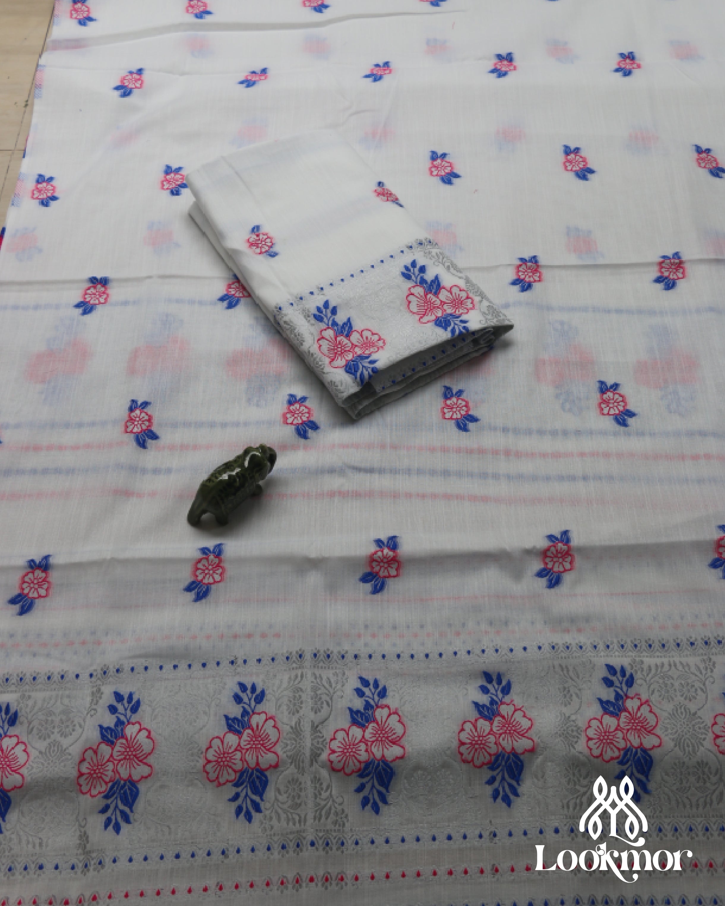 White Kesapaat Paat Set Mekhela Sador