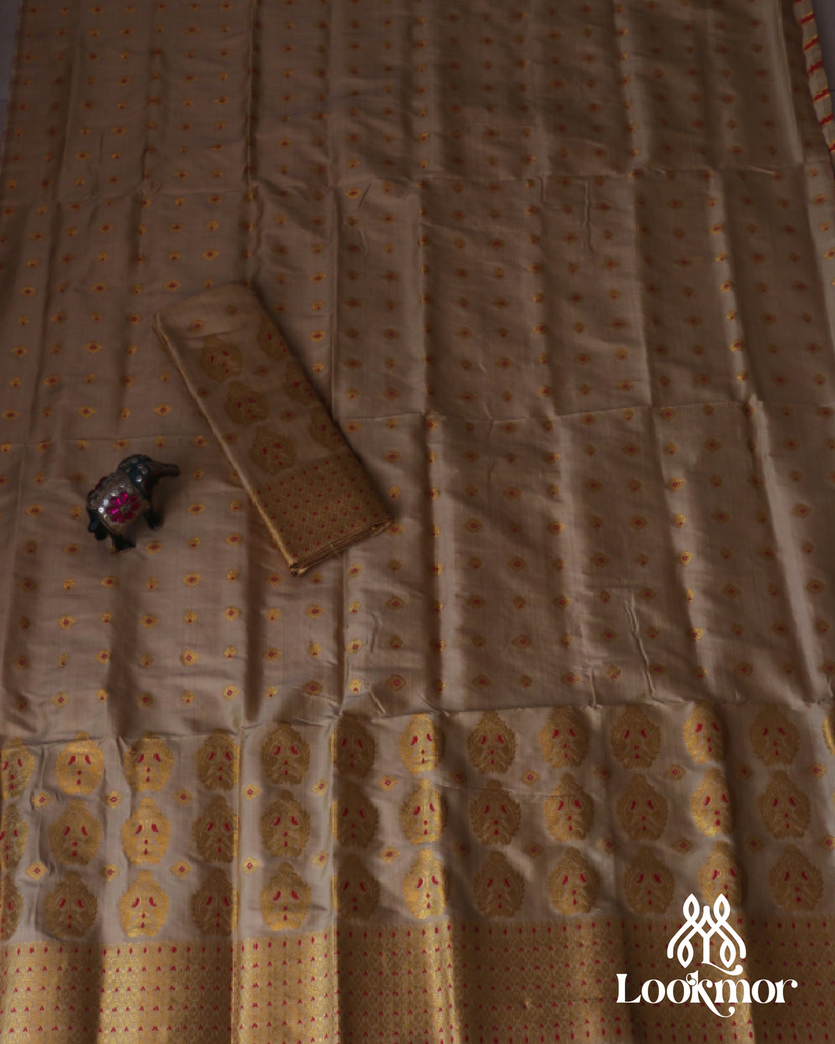 Muga Premium Heavy Set Golden Jari Super Semi Paat Set Mekhela Sador